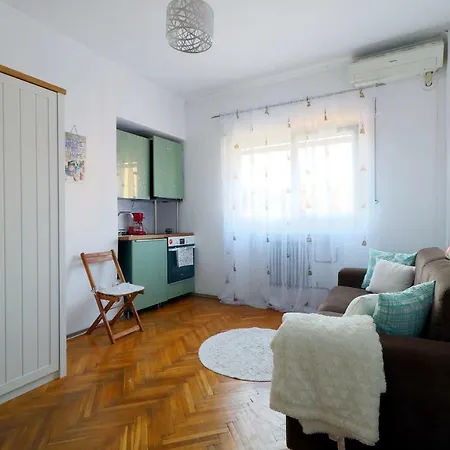 Cozy Little Studio Apartment